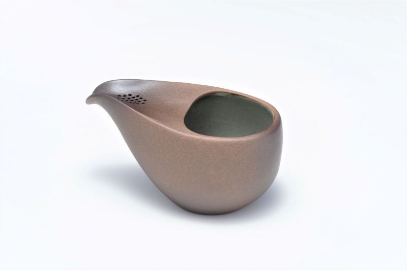 【萬古焼（ばんこやき）】玉露、かぶせ茶、高級茶葉をより美味しく愉しむ茶器。和洋のインテリアを選ばないモダンデザイン。ひとしずく 大（急須)と煎茶碗2個セット【ちゃ】藤総製陶所