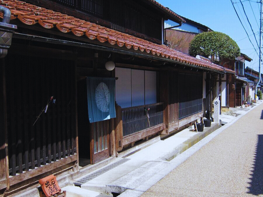 城下町から宿場町へ 江戸時代のまちなみが残る