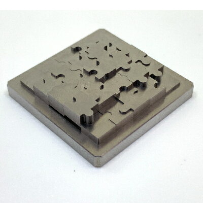 【ふるさと納税】東京の町工場が作る25ピースの精密金属パズル　【オクギ製作所】【1211309】