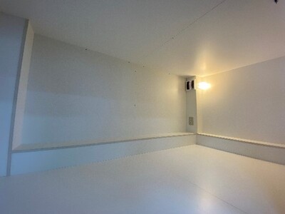 SRIPPLE HALF　カプセルベッド（1.5段ベッド）