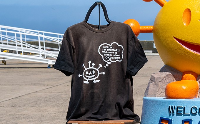 うにまるTシャツ (モノクロデザイン) 奥尻島 ゆるキャラ 選べるサイズ・カラ― ユニセックス 半袖 | 北海道 奥尻町