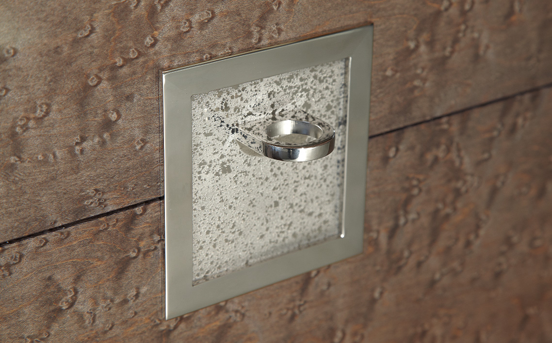 No.1158 Tier Dresser