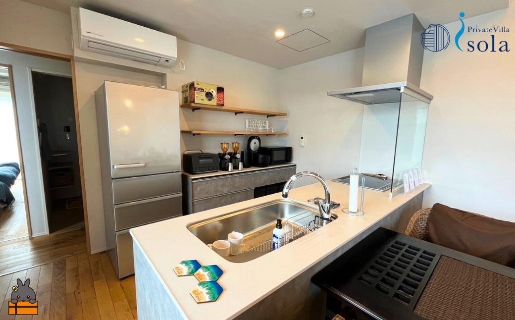 Private villa Isora 宿泊ギフト券 1泊 ( ヴィラ 一棟貸し ホテル リゾート プール サウナ 駐車場完備 離島 徳之島 奄美 世界自然遺産 海 旅行 )