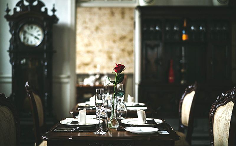 【旧網干銀行　湊倶楽部】　姫路和牛ブラウンシチュー　洋食 惣菜 湯煎 謹製 黒毛和牛 ビーフシチュー 簡単 冷凍