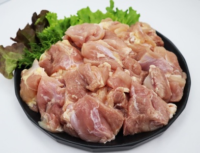 【定期便】 チキンヒーロー 1kg×3袋  合計3kg×2回 長州どりもも肉切身 300g×6パック 合計1.8kg×2回 毎月発送 全4回 お肉 定期便 長門市 チキンバー 唐揚げ 小分けパック カ