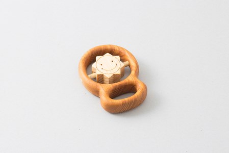 【木のおもちゃ】赤ちゃんの宝石箱(おひさま・袋入り)