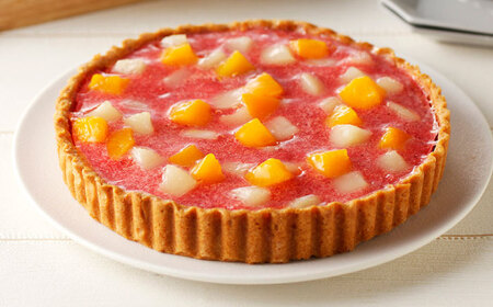 はかた地どり ローストチキン 2kg ・ あまおうタルト 6号 4-6人分 吉富町/株式会社吉浦コーポレーション[BGAD066]