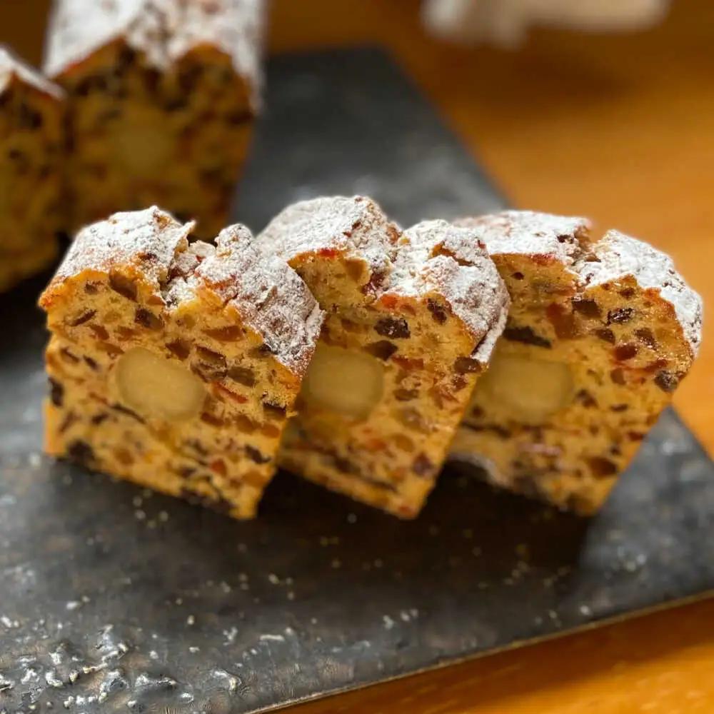 【2026年12月?発送】【ドイツ伝統の味を】 シュトーレン リッチケーキ / 長崎 洋菓子 和菓子 スペイン菓子 / 南島原市 / 吉田菓子店[SCT049]