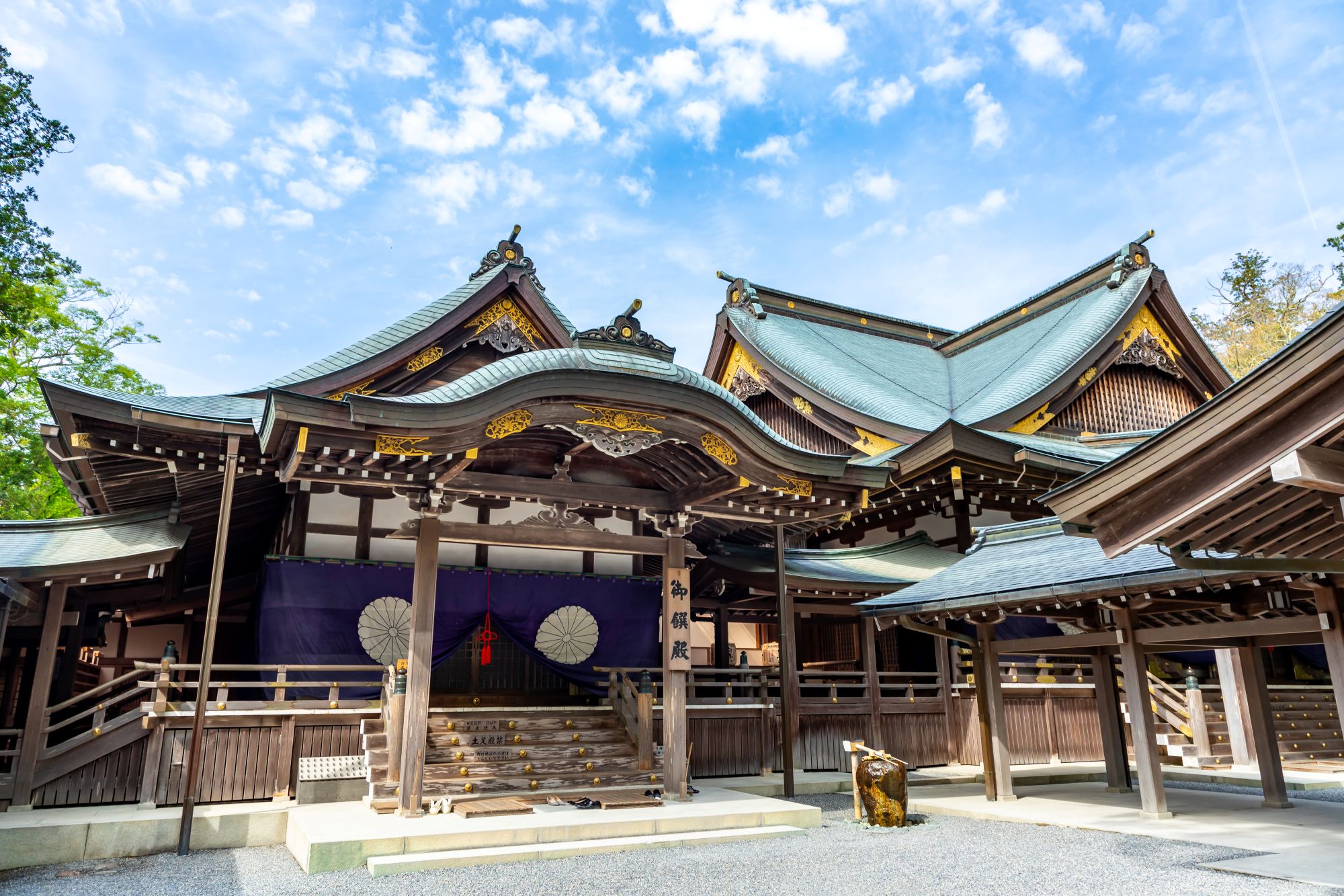 1750　プライベートガイドとめぐる伊勢神宮内宮・外宮「日本人の心をたどる伊勢の旅」1Day プラン（5名様）旅行 ツアー 伊勢 伊勢志摩 伊勢神宮 体験 博物館 チケット 旅 三重 食 日本 ガイド
