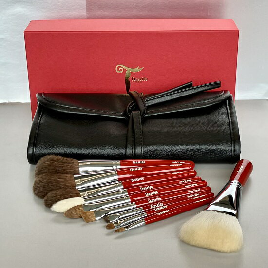 【ふるさと納税】熊野化粧筆化粧ブラシ10本セット【メイクブラシ 化粧筆 フェイスブラシ チークブラシ アイシャドウブラシ 赤リス 高級筆 ギフト 贈り物】