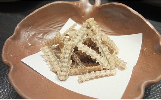 植物油でカリッと仕上げています。