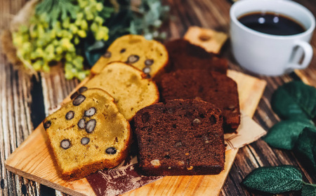コーヒー豆 イタリアンブレンド ２００g （約20杯分）＆ パウンドケーキ ３個×２種類（６個） ＜詰め合わせ＞ ～ カフェ・アダチ 自家焙煎 珈琲 コーヒー 豆 （粉にもできます） ドリンク 飲料 