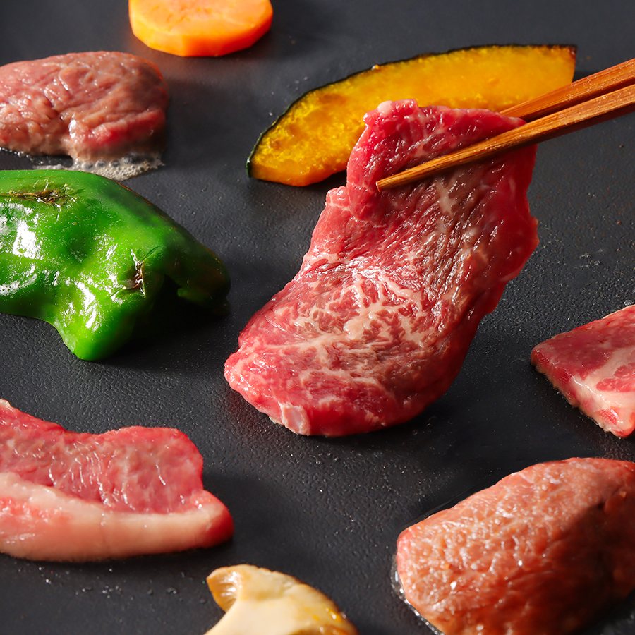 ＜小島食品／澤井牧場＞A４等級以上「近江牛」焼肉用3種セット（モモ・肩・バラ）各100g（計300g）