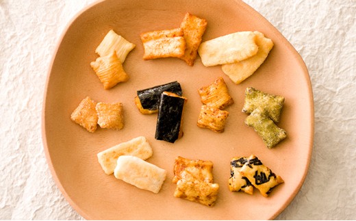 
【ご家庭用】 みやぎのあられ お徳用あられ詰合せ（10種入り）
