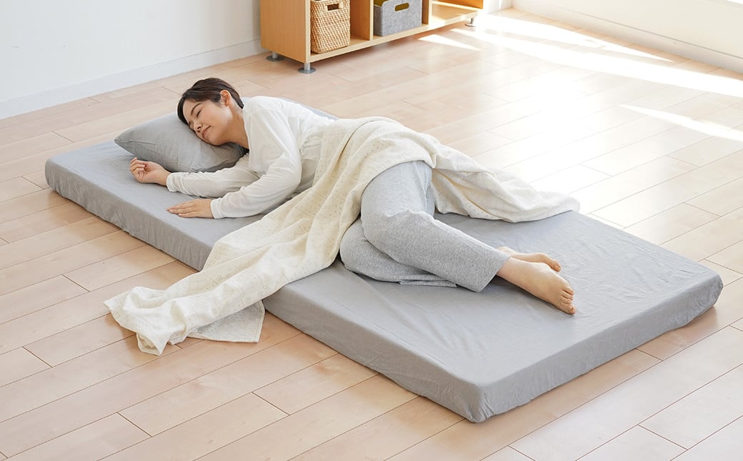 
            【シングル】高反発 マットレス 約10cm 《グランデ》 1枚もの ネイビー or ホワイト 寝具 敷布団 敷き布団 布団 岡山県 倉敷市
          