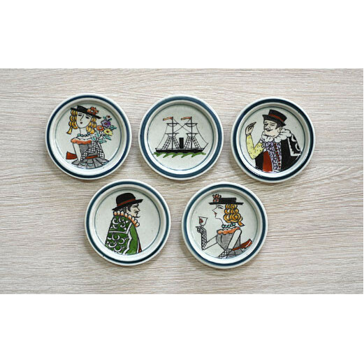有田焼 南蛮人絵変り小皿5枚セット No.2【ARITAYAKI-STORE】器 うつわ 食器 小皿 豆皿 薬味入れ 5枚 セット 手描き 電子レンジ対応 食洗機対応 ek049
