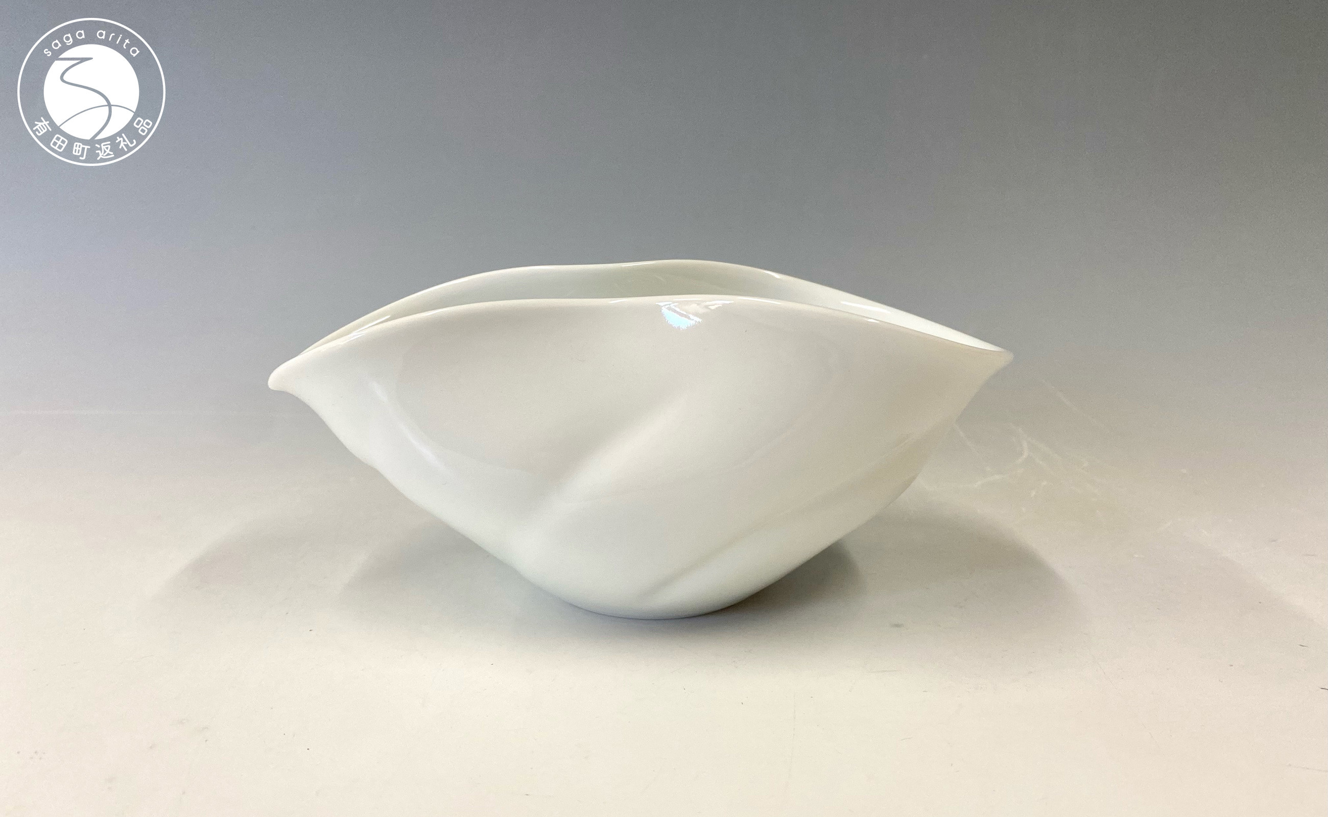 
                  有田焼 白磁片口【中仙窯・中尾純作】作家 中尾純 作家物 白磁 白 酒器 酒 片口 日本酒 伝統工芸 和食 日本食 器 うつわ A70-191
                