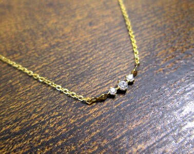 11-9-10 ｅｊブランド『coco-pure』ダイヤ3石0.06ct　アンティーク調ラインネックレス　K18YG/天然ダイヤモンド