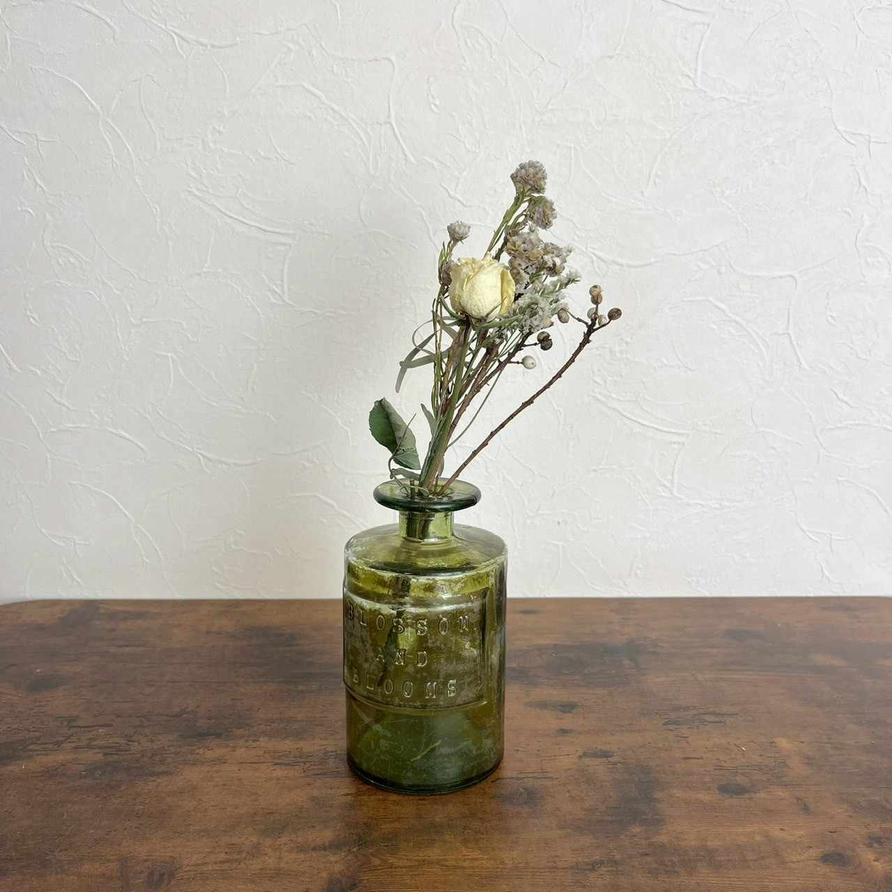 一回分お届けの一例です（花器はセットに含まれません）