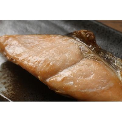 ふるさと納税 北見市 鮭切り身2種食べ比べ!紅鮭・時鮭(トキシラズ)計20切れ　北海道北見市加工　真空パック |  | 02