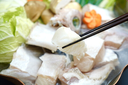 博多　嗣味　活〆天然クエのしゃぶしゃぶ　２～３人前