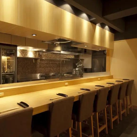 お食事券 東京 赤坂 あじさい 和食 割烹 「特選山形牛すき焼きコース」aa-oksyx