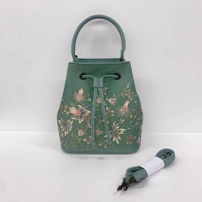 ふるさと納税 京都市 【京都丸紅】V&amp;A京友禅巾着バッグ(グリーン)