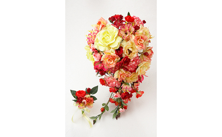 あーとみゆき 枯れないお花（造花・アーティフィシャルフラワー）で世界に一つだけのウェディングブーケを作るワークショップチケット 結婚式 キャスケードブーケ クレセントブーケ オリジナル型ブーケ 花材 