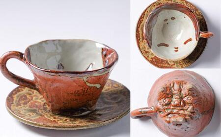 【賎機焼 鬼福(カップ&ソーサー)】しずはた焼 伝統工芸品 郷土工芸品 焼き物 陶磁器 食器 祝福 魔除け 静岡□