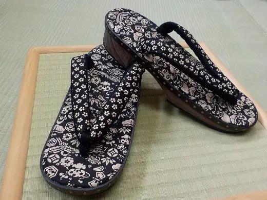 高級本柾下駄（紳士用）