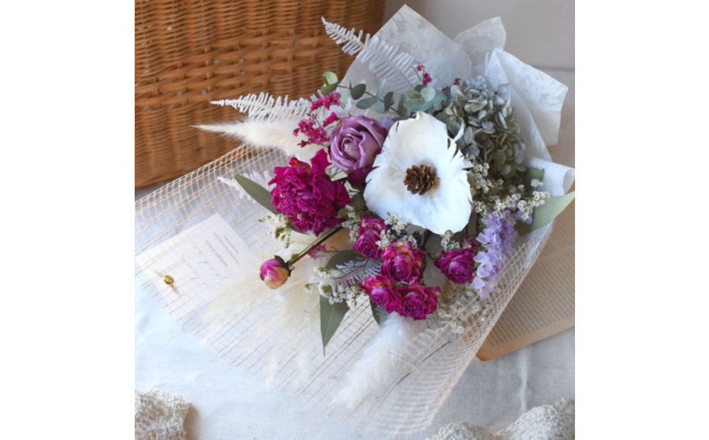 【母の日】プレミアムドライフラワー・ブーケ　ココラベンダー＜お届け日：2026年5/4～5/10 当店おまかせ ＞母の日カード付き【 母の日 ギフト アレンジ 花 贈り物 大阪府 門真市 】