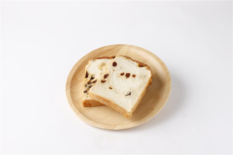 【室戸海洋深層水仕込み】レーズン食パン連続３回定期便  食パン ぱん 朝食 ギフト 定期便 人気 食事パン おやつ レーズン ぶどう ドライフルーツ４斤×３回
