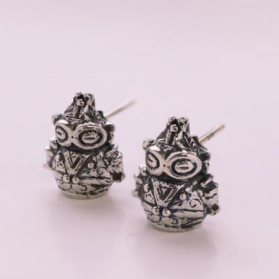 ふるさと納税 山梨県 縄文の神秘を身にまとうSV925製どぐりんプチピアス　700-089