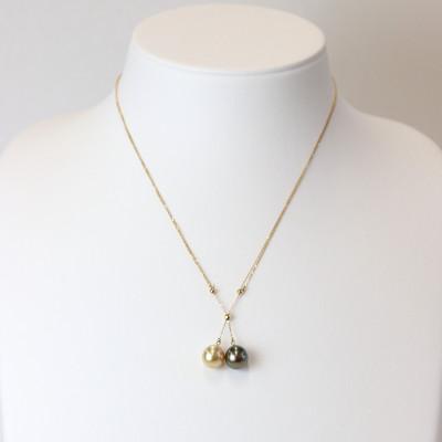 ふるさと納税 山梨市 K18ゴールデン・黒蝶真珠トリプルスライドネックレス最小40cm〜最大80cm |  | 01