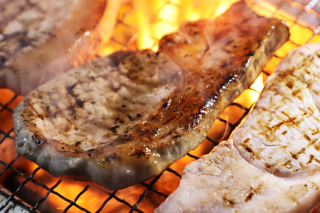 豚肉 桃豚ステーキセット 十和田湖高原ポークSPF桃豚 ステーキ ロース 150g×6枚 計900g