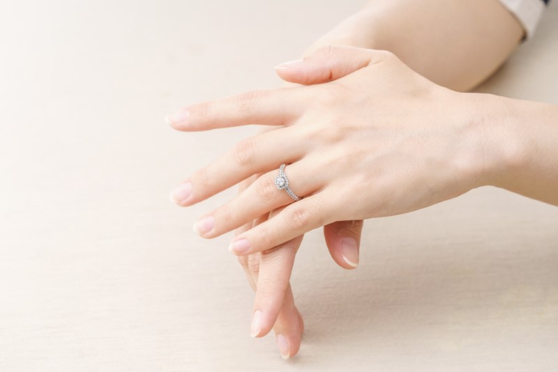 【高島屋選定品】プラチナダイヤモンド リング 中石ダイヤ 0.5ct D SI2 EX (GIA)【鑑別書付き ARC-EN-CIEL (アルカンシェル) ジュエリー プレゼント ギフト ファッション アクセサリー 贈り物 贈答 お祝い 記念日】 TUC0019