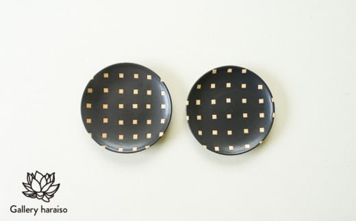 
                  【沖縄のかわいい器】陶factory509 モノクロ皿小　ペア／白四角
                