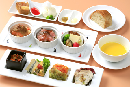 観光列車 「 ろくもん 」 食事付きプラン ご招待（1名様）鉄道旅 旅行 観光 信州 千曲市 長野県