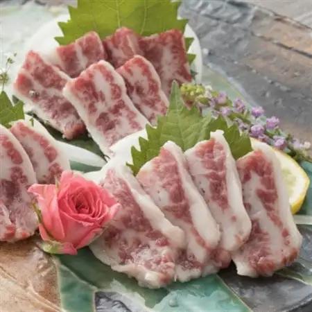 【熊本と畜】大トロ・中トロ馬刺しのセット 600g(各300g)(益城町)【配送不可地域：離島】【1682392】