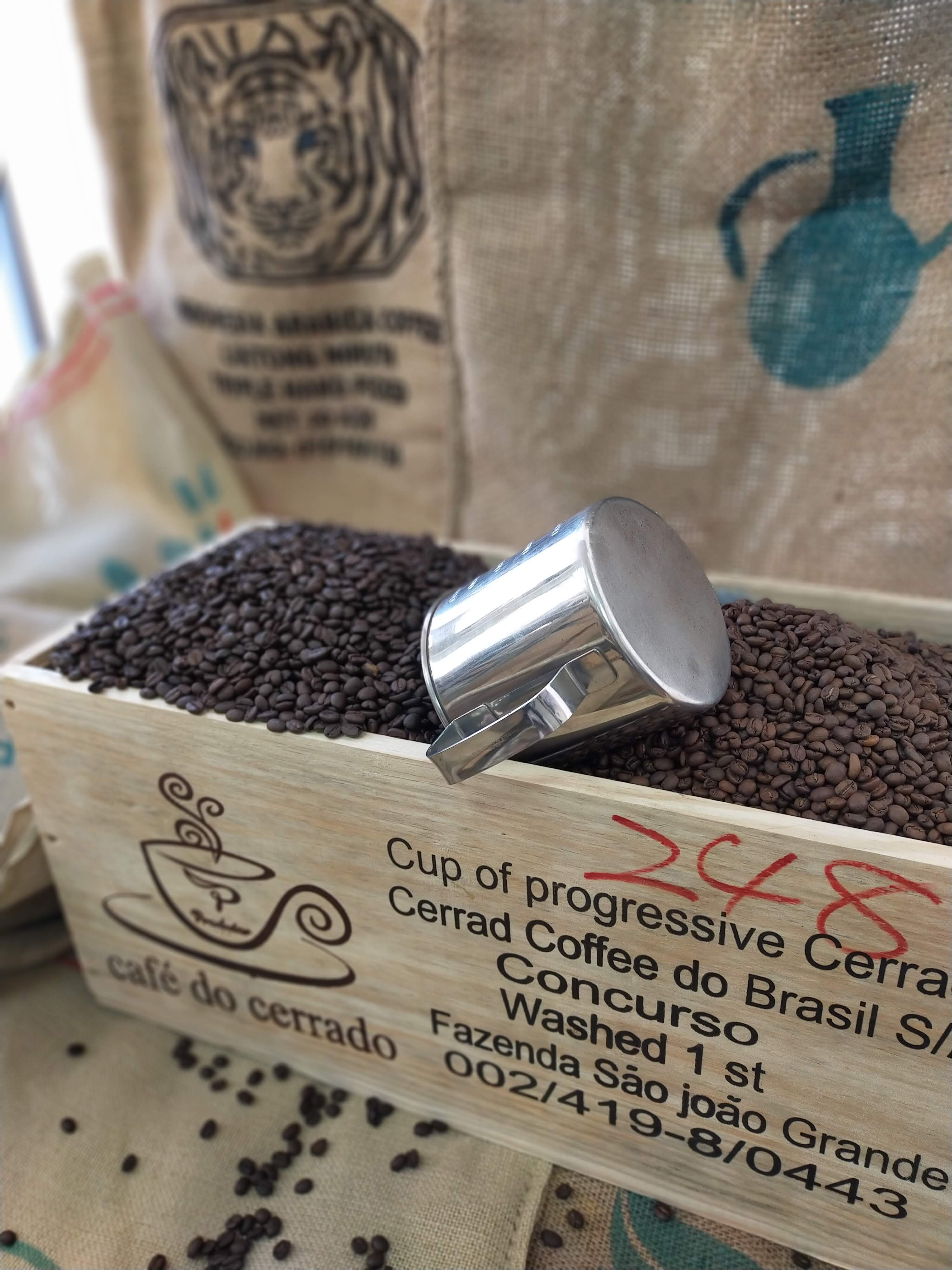 【訳あり】フェアトレード ブレンドコーヒー 富士山の湧き水で磨いた スペシャルティコーヒー 豆 640g