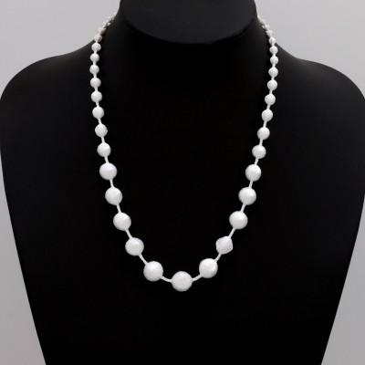 ふるさと納税 桐生市 群馬県産シルク使用ぐんまを贈るシルクネックレス |  | 01