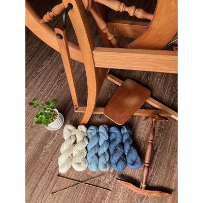ふるさと納税 横浜市 横浜藍毛糸セット 300g〔(Blue50g×2かせ、水色50g×2かせ、生成り50g×2かせ〕
