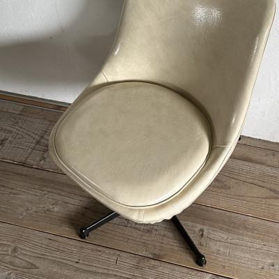ふるさと納税 富田林市 Comet Chair(コメットチェア)ビンテージ アイボリー【SWOF】 |  | 01