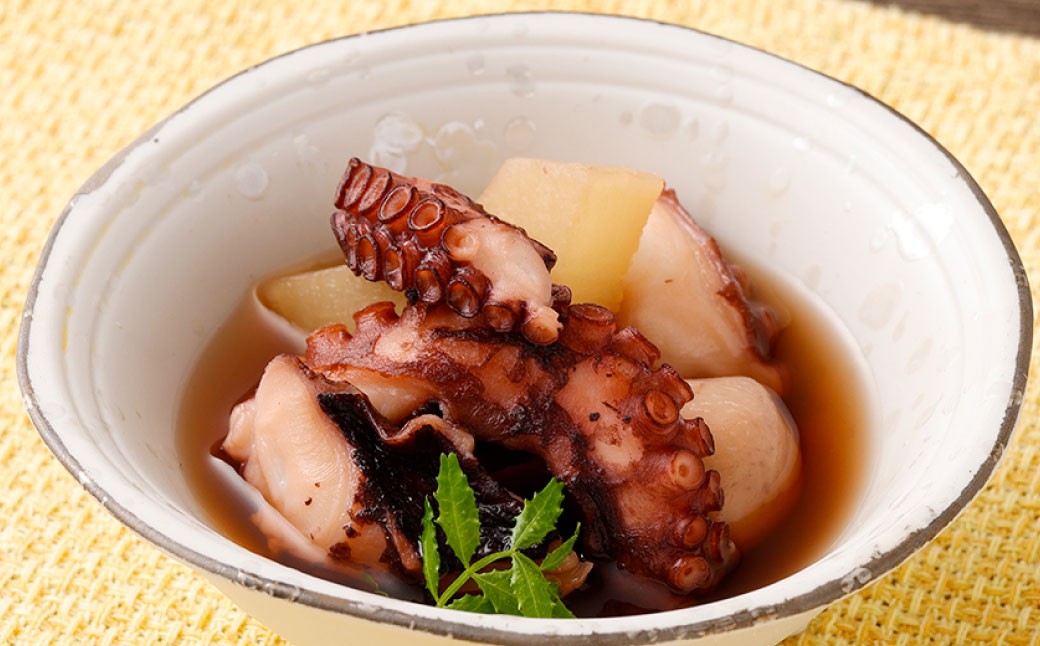 潮の恵み 茹でダコくるっと足 1杯（800g程度）