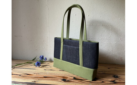 【2026年6月上旬発送開始】【 AKIRA オリジナル】【 マツコの知らない世界 で紹介されました！】職人手作り 中型スリムトートバッグ 濃紺デニム×カーキ帆布 軽量 軽い 日本製 キャンバス 帆布