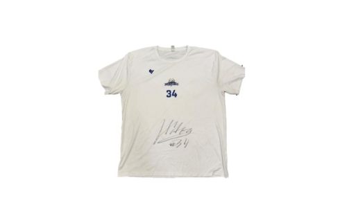 信州ブレイブウォリアーズ　選手着用アイテム_#34 渡邉飛勇選手（直筆サイン入りTシャツ）長野市 バスケットボール バスケットボールチーム グッズ