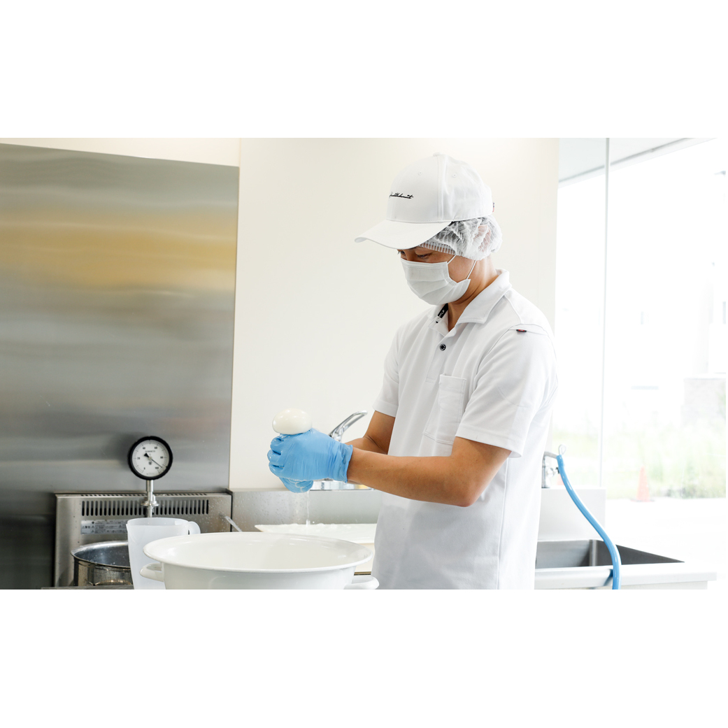 淡路島チーズ工房のベイクドチーズケーキ_イメージ3