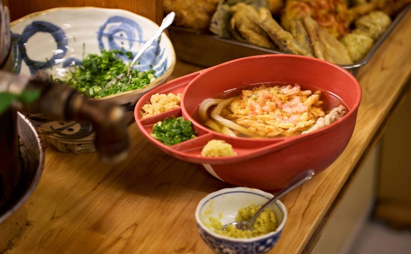 うどんヘルメット バイオマス カラーバリエーションあり 