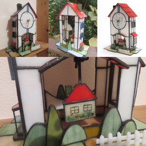 ステンドグラス「ハウスの振り子時計」 振り子時計 時計 手作り 大家勝 創作ステンドグラス工房 ビッグハウス 家具 インテリア 雑貨 ガラス 工芸品 プレゼント用 ギフト 生駒市 お取り寄せ 送料無料