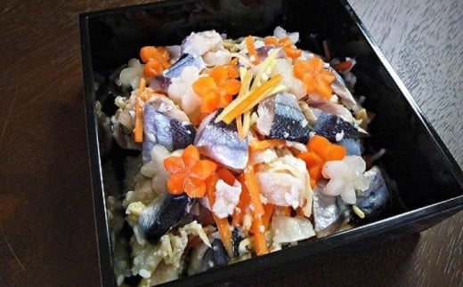 A-15001【年内配送可】 【北海道根室産】さんま飯寿司